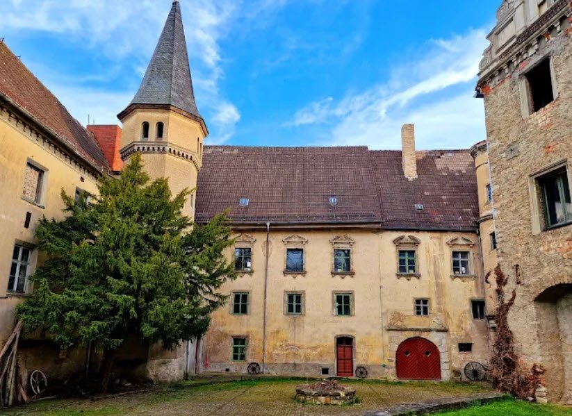 Schloss und Park Dieskau, Kabelsketal, Germany, Germany